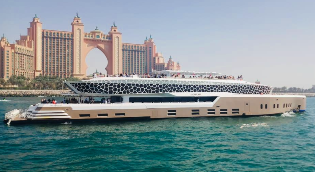 FIVE STAR MEGA YACHT MARINA (PREMIUM)