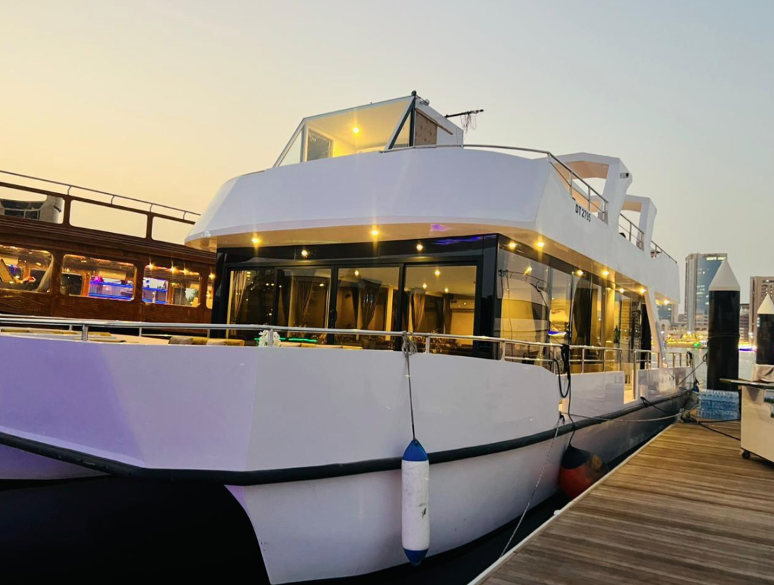 PREMIUM LUXURY CANAL CRUISE DUBAI