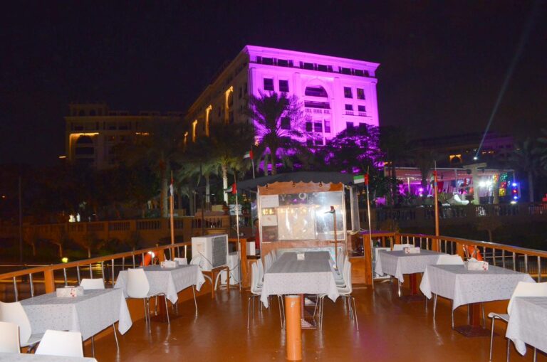 STANDARD CANAL CRUISE DUBAI