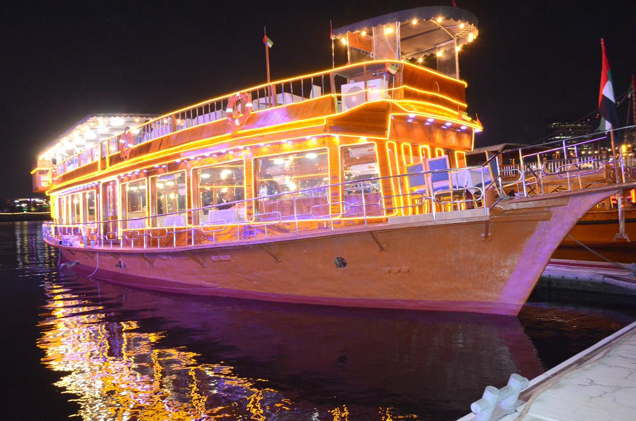 STANDARD CANAL CRUISE DUBAI